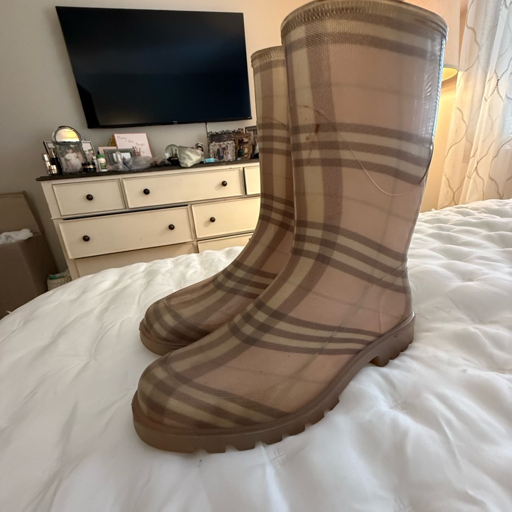 Burberry Pink Plaid Women's Boots